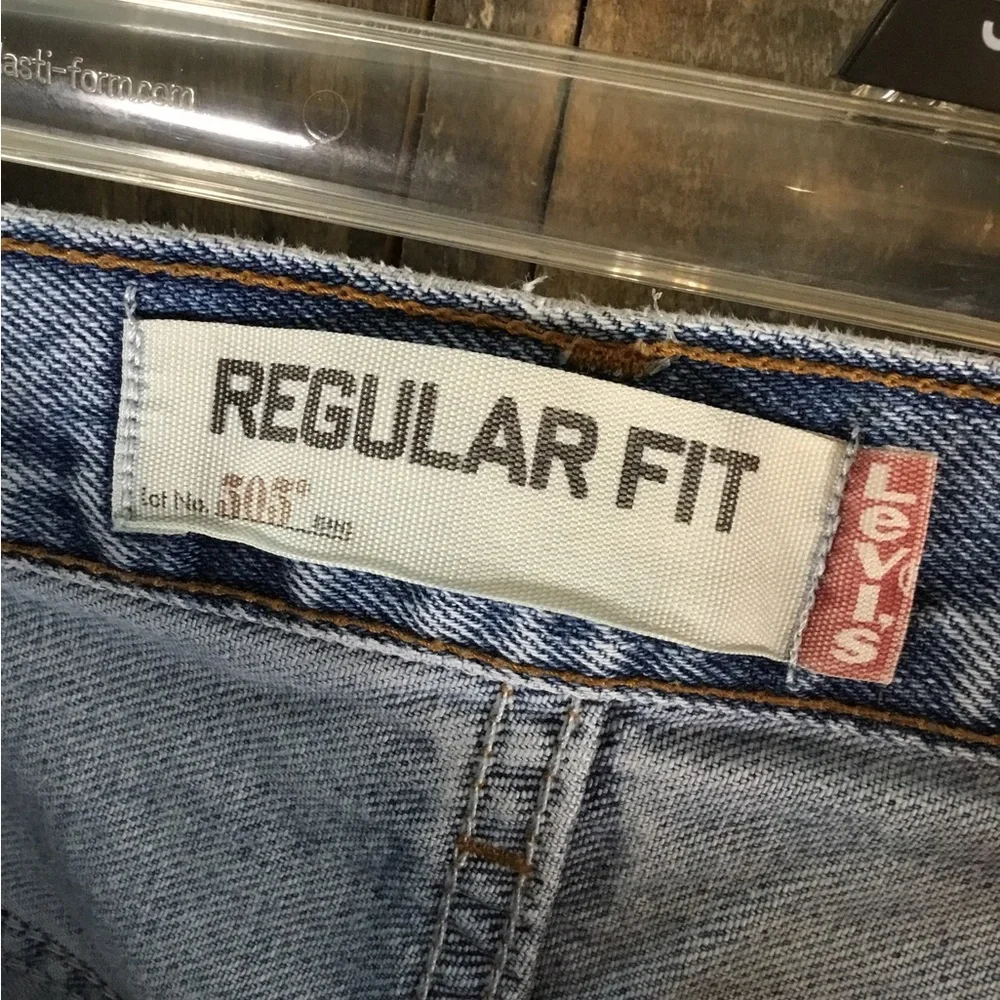 Levi’s 505 size 38x30 regular fit 5 pocket denim jeans